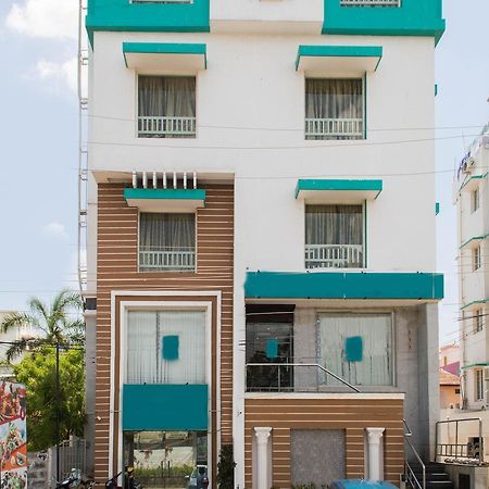 Oyo 10630 Hotel Nano Turf Madurai Extérieur photo