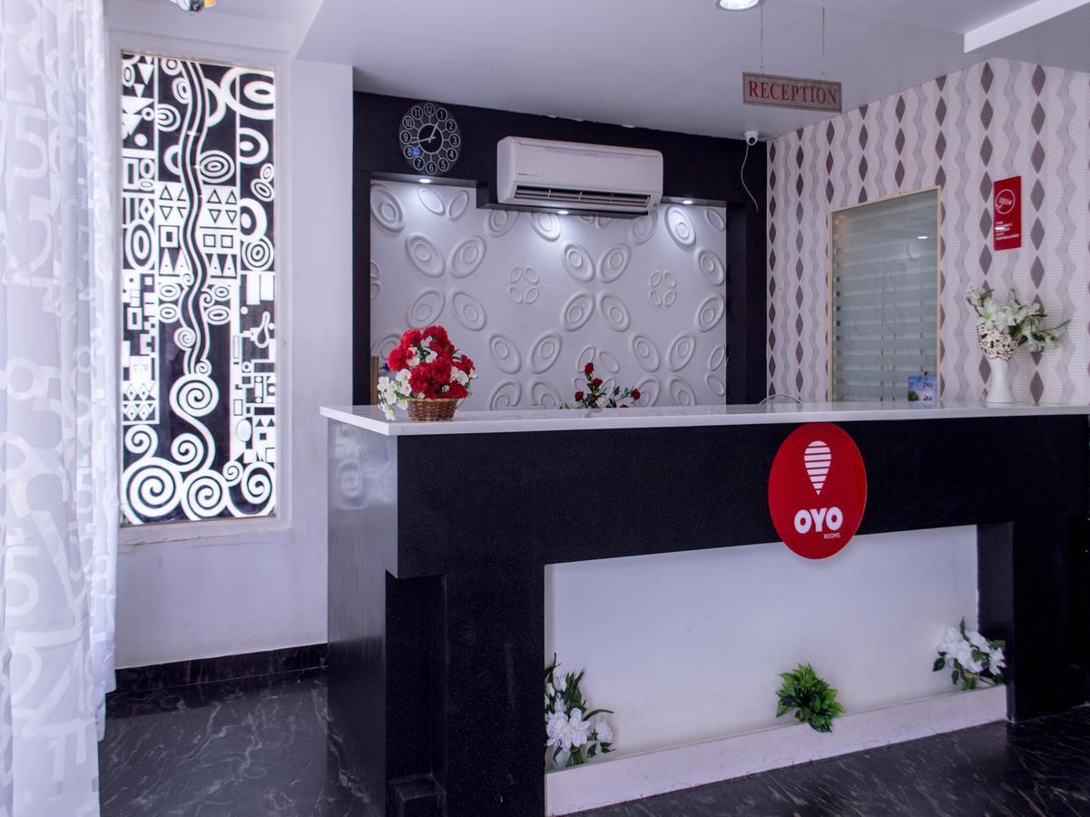 Oyo 10630 Hotel Nano Turf Madurai Extérieur photo