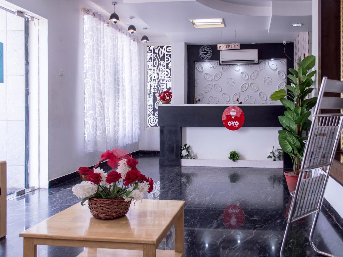Oyo 10630 Hotel Nano Turf Madurai Extérieur photo