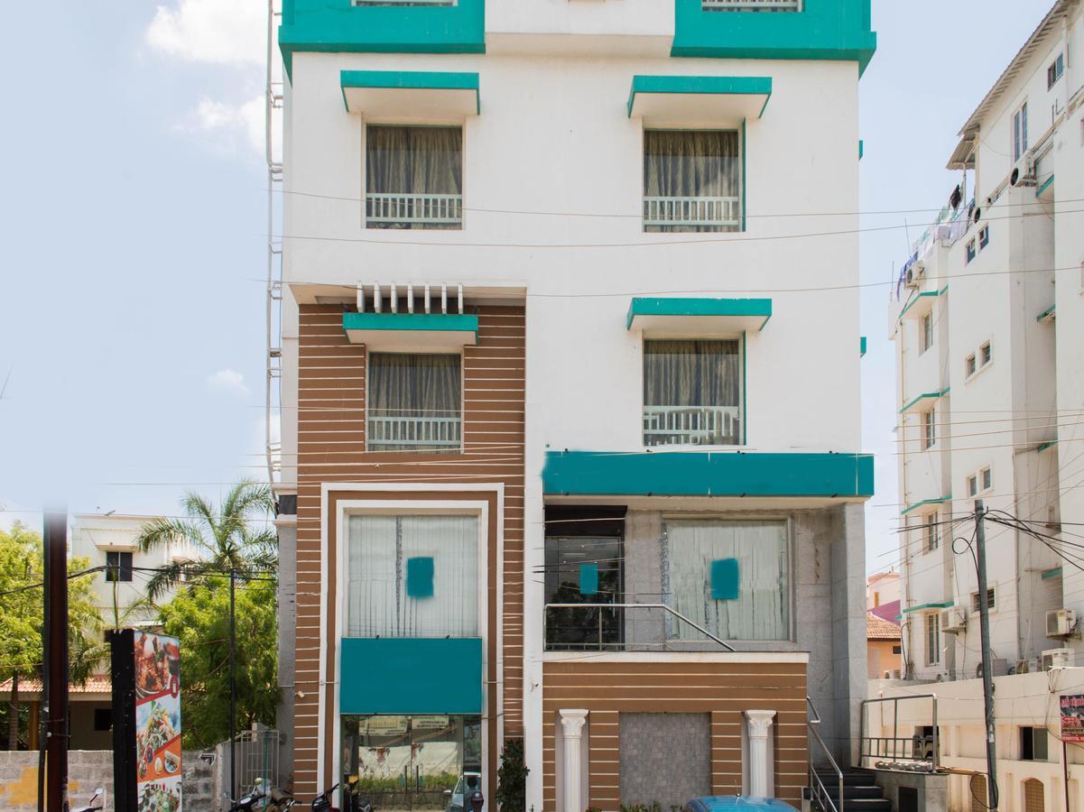 Oyo 10630 Hotel Nano Turf Madurai Extérieur photo
