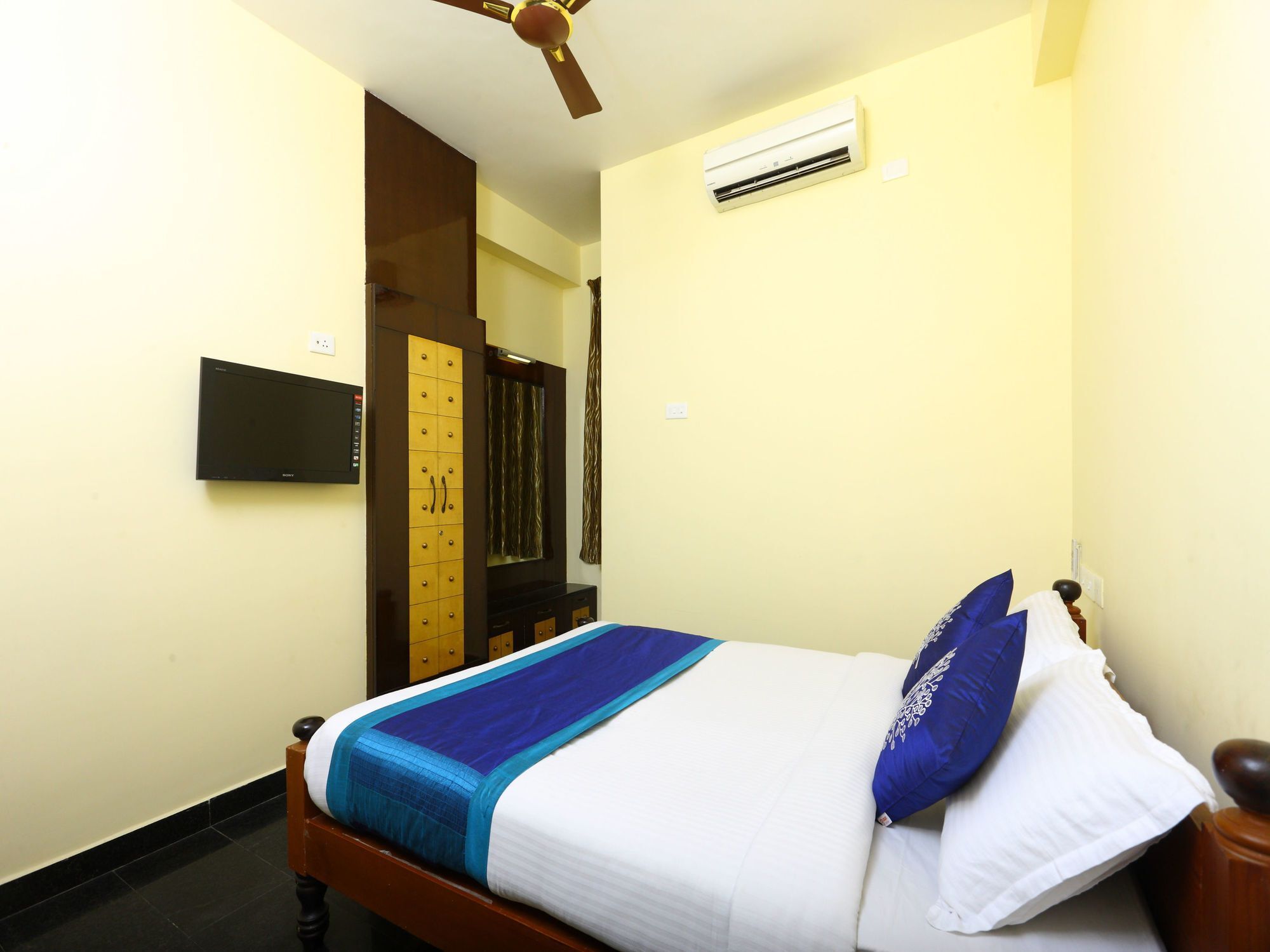 Oyo 10630 Hotel Nano Turf Madurai Extérieur photo