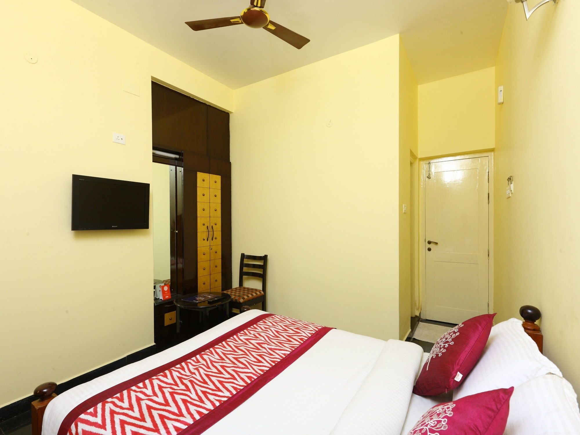 Oyo 10630 Hotel Nano Turf Madurai Extérieur photo
